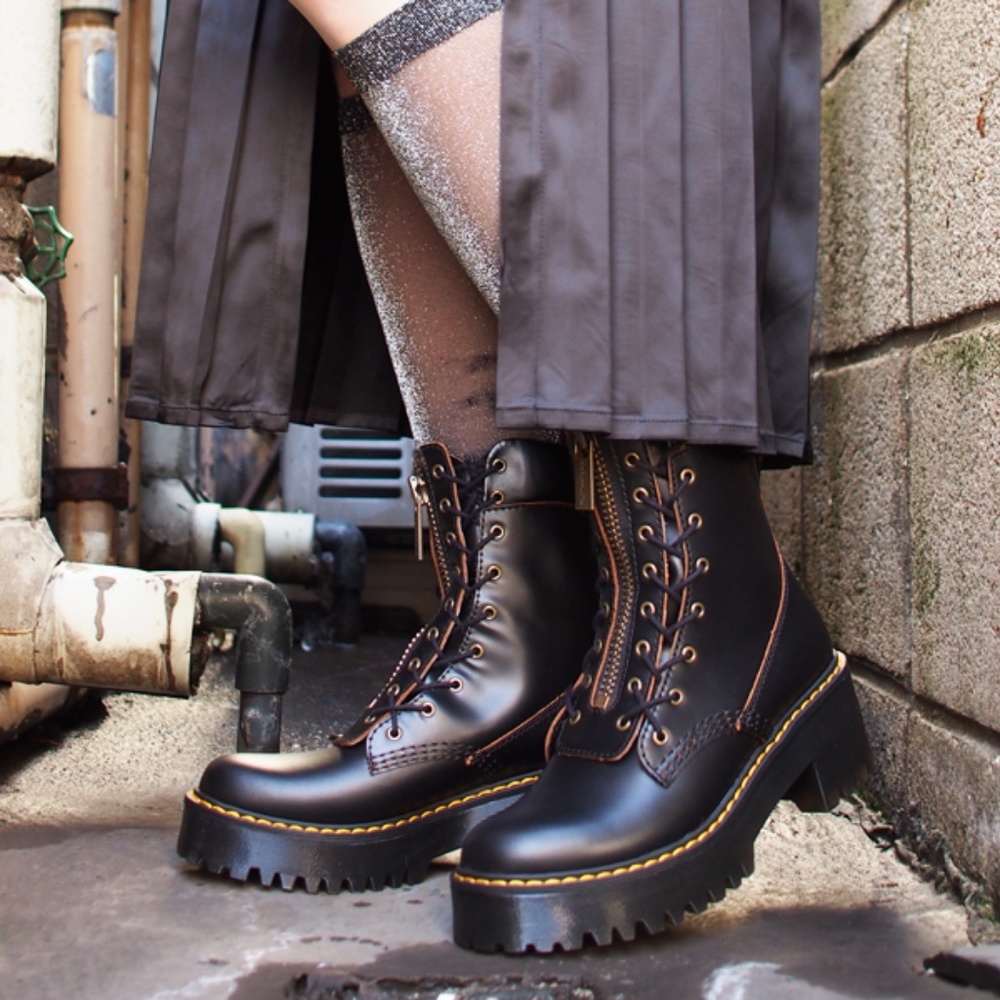 Dr. Martens Women's Karmilla Platform Leona Style Quad Black Vintage US 8 RARE!!